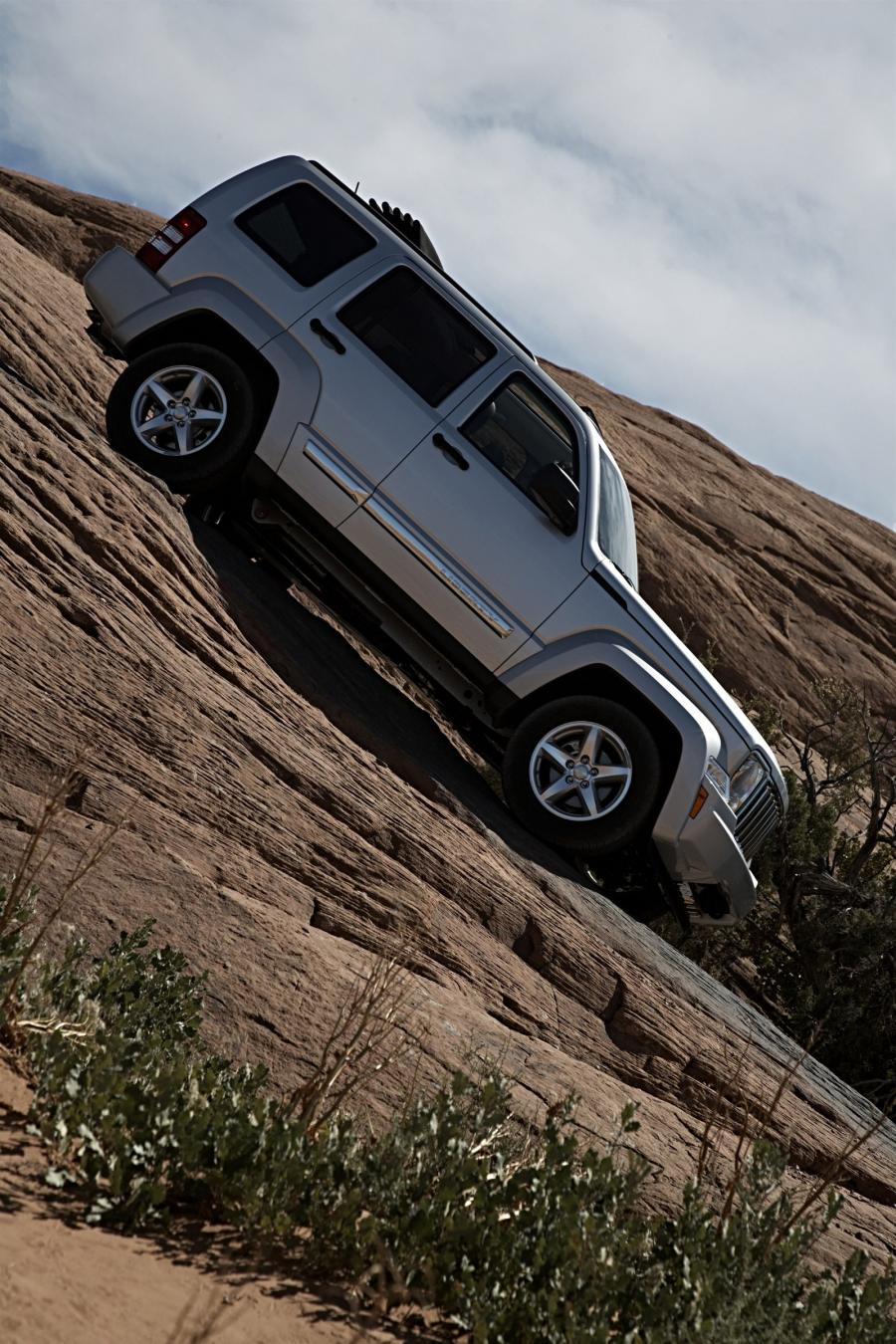  Jeep Liberty 2008 года  (фото 73 из 98)